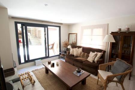 Apartament Central Amb Terrassa Alp Bagian luar foto